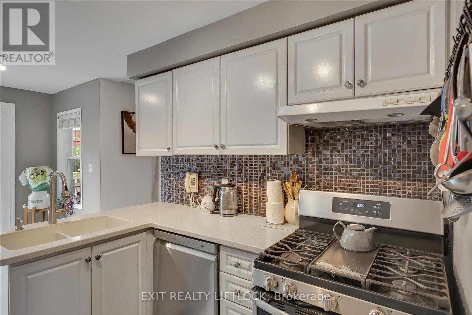 9 Brookside Street, Cavan Monaghan (Millbrook Village), Ontario  L0A 1G0 - Photo 5 - X12320187