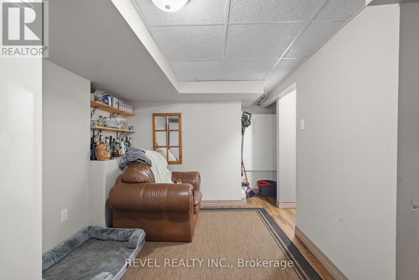 48 Cambridge Street N, Kawartha Lakes (Lindsay), Ontario  K9V 4C7 - Photo 37 - X12320222