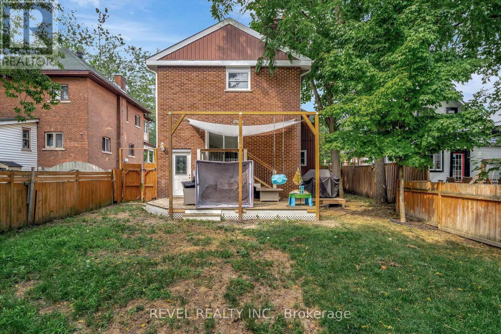 48 Cambridge Street N, Kawartha Lakes (Lindsay), Ontario  K9V 4C7 - Photo 42 - X12320222