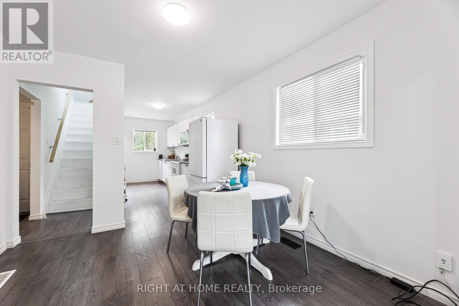 1310 Clonsilla Avenue, Peterborough Central (Old West End), Ontario  K9J 5Z2 - Photo 10 - X12321077