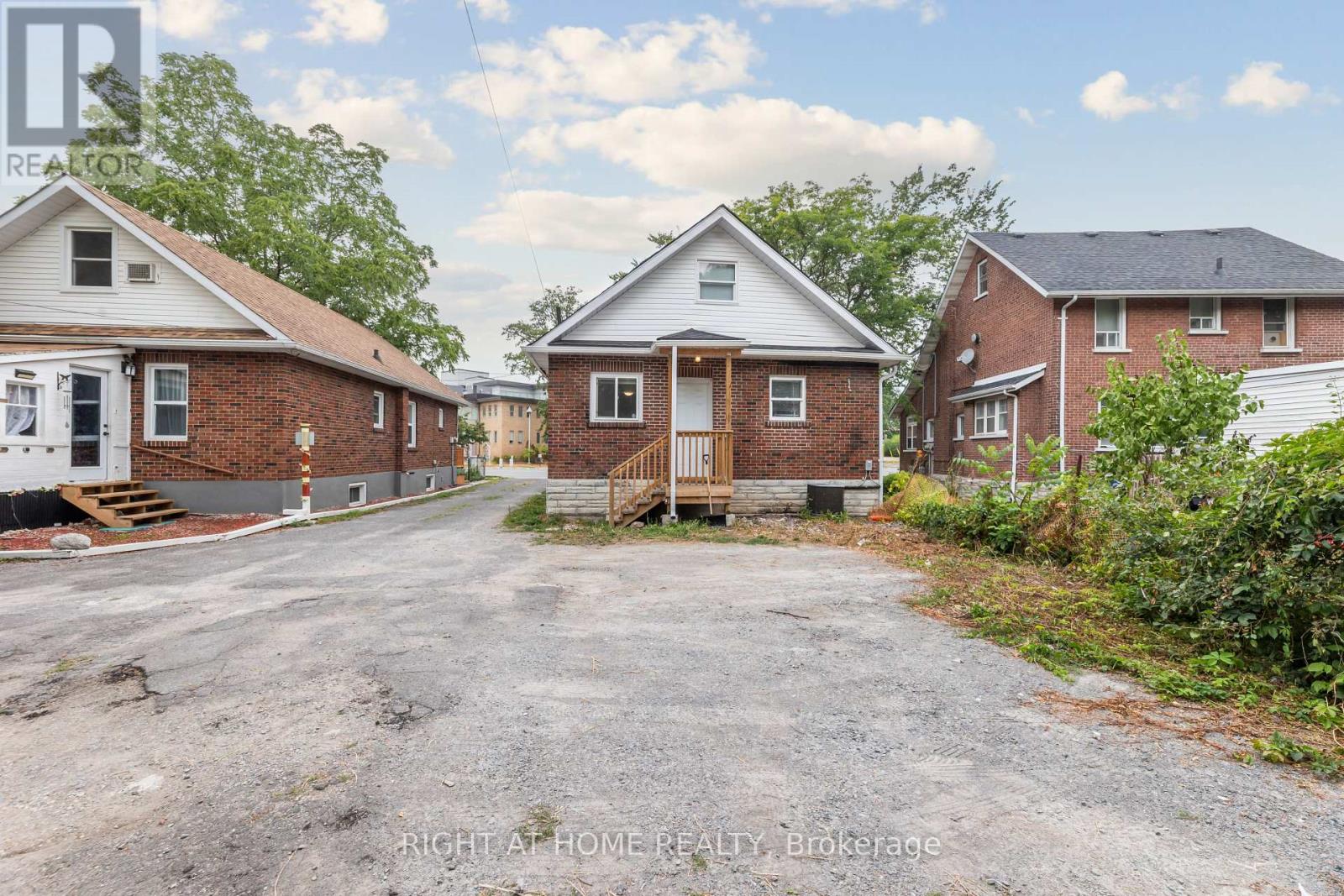 1310 Clonsilla Avenue, Peterborough Central (Old West End), Ontario  K9J 5Z2 - Photo 20 - X12321077