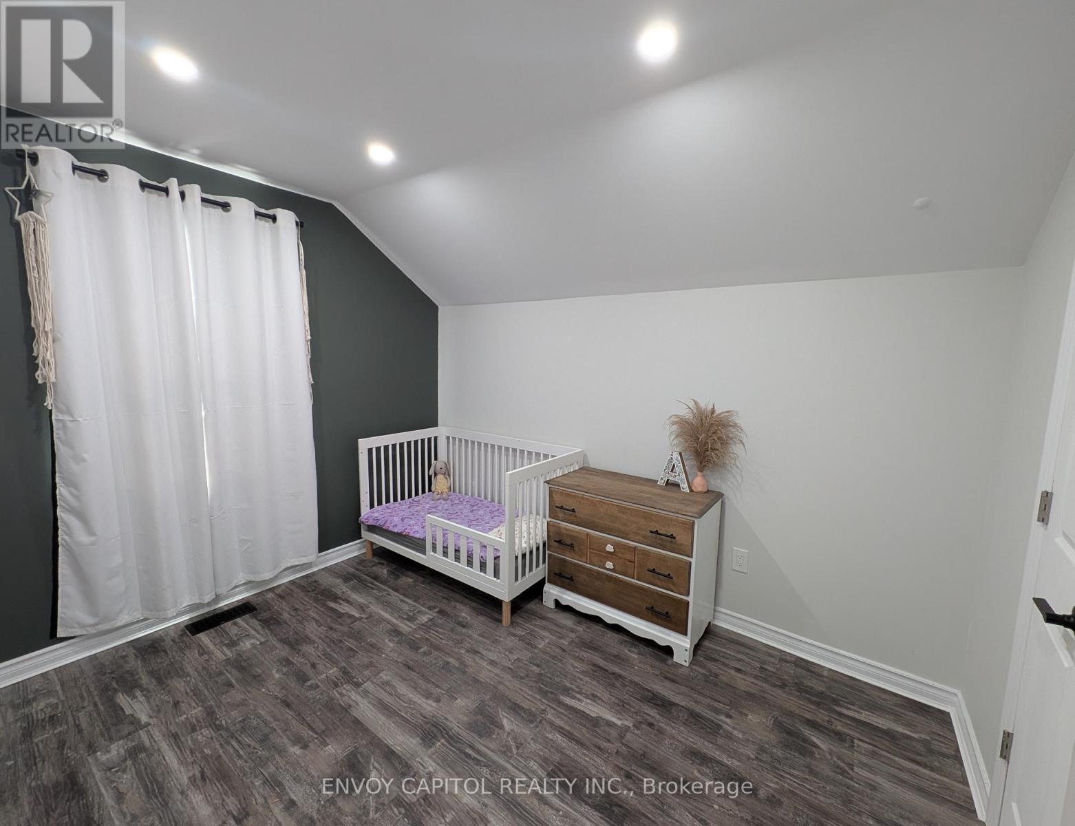 61 Simcoe Street, Kawartha Lakes (Lindsay), Ontario  K9V 2G9 - Photo 17 - X12321221