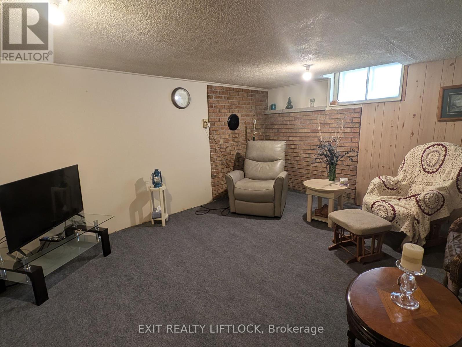 590 Mccannan Avenue, Peterborough Central (South), Ontario  K9J 4J6 - Photo 12 - X12321283