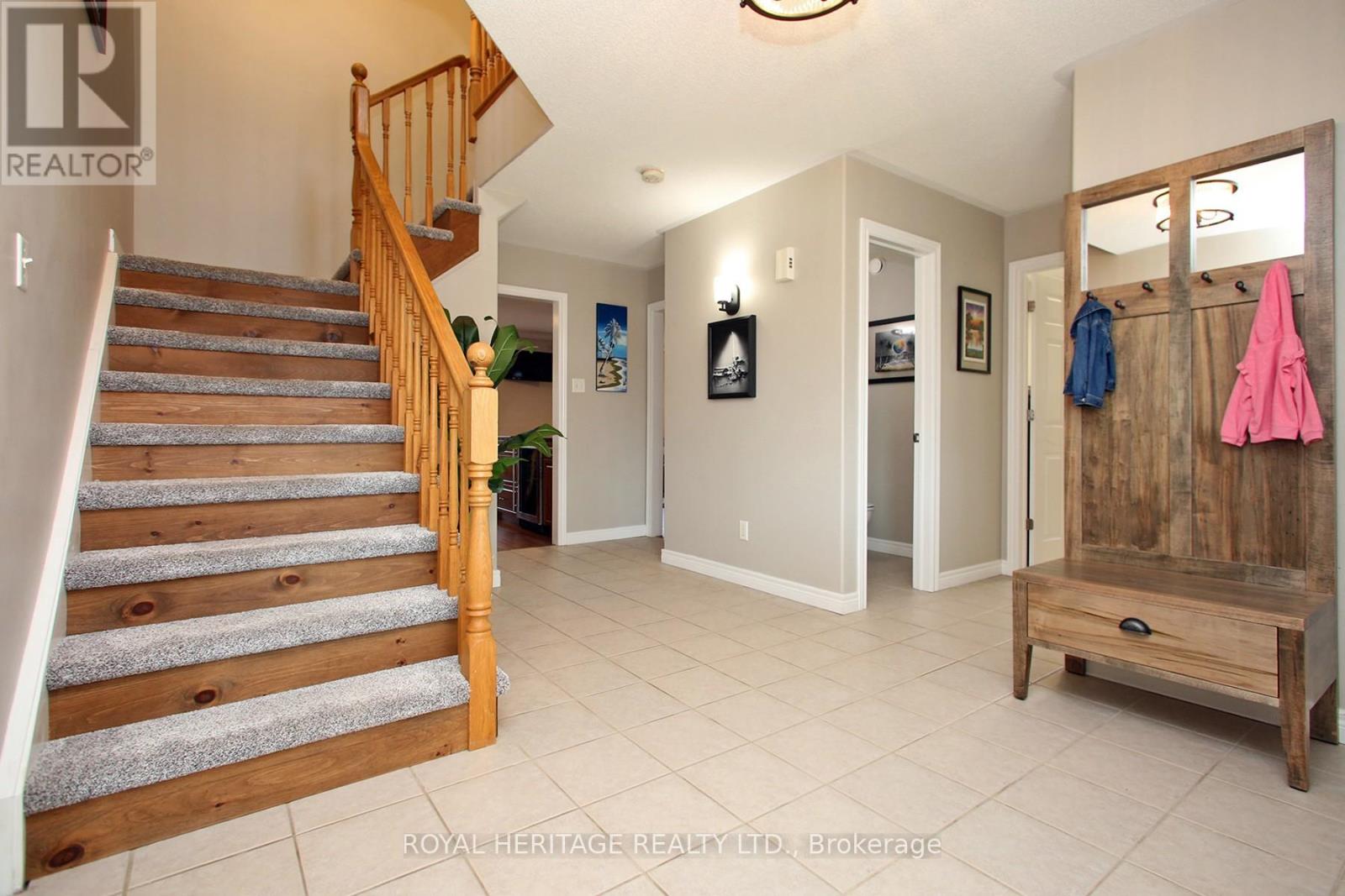 2557 Denure Drive, Peterborough West (North), Ontario  K9K 2T2 - Photo 5 - X12321616