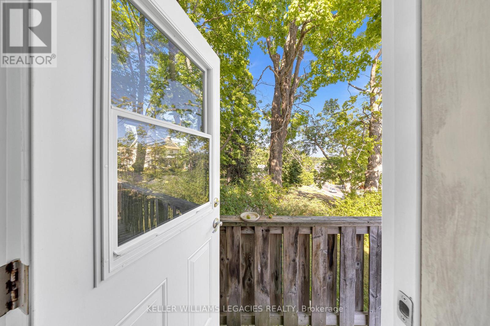 688 Aylmer Street N, Peterborough North (South), Ontario  K9H 3X6 - Photo 19 - X12322072