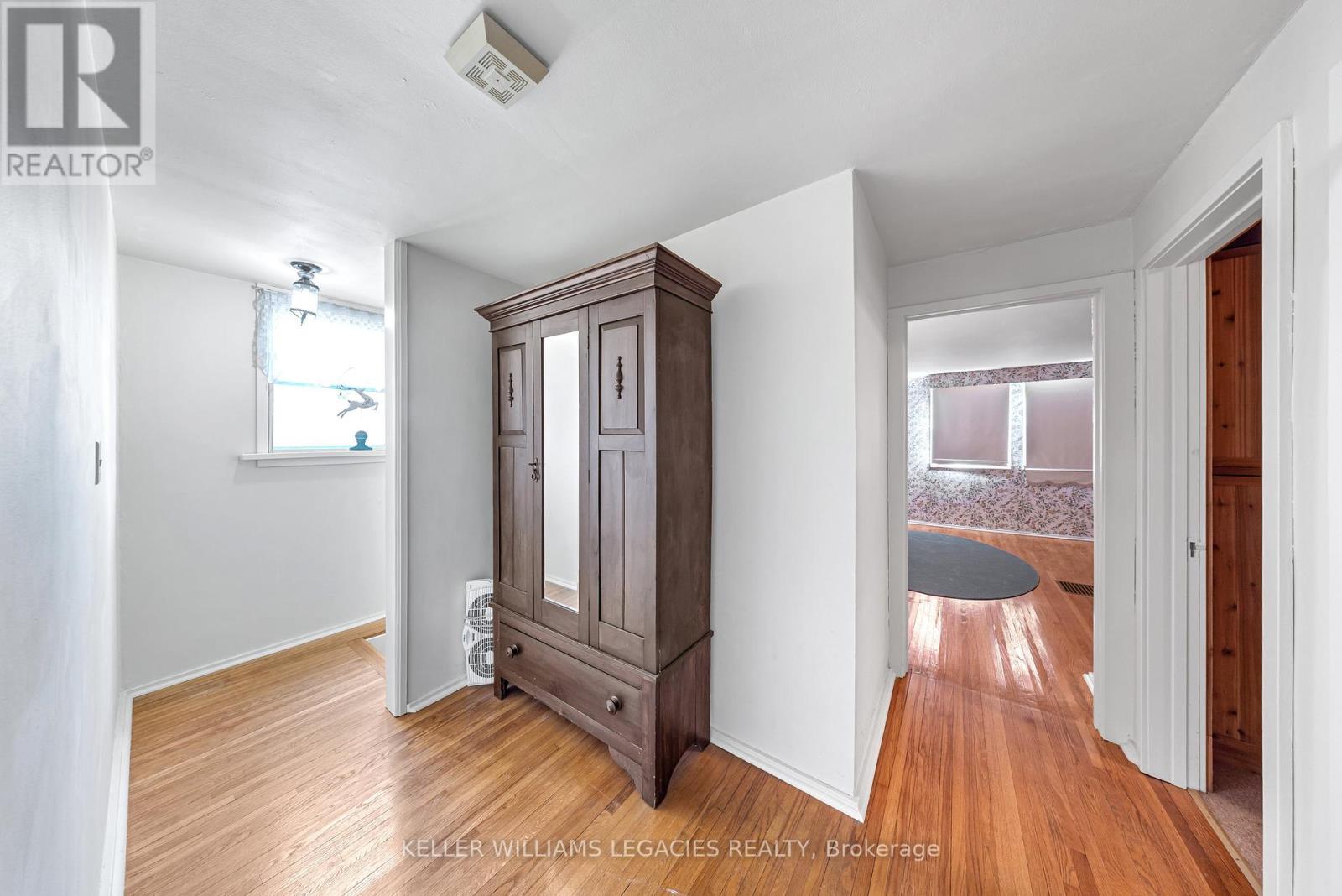 688 Aylmer Street N, Peterborough North (South), Ontario  K9H 3X6 - Photo 22 - X12322072