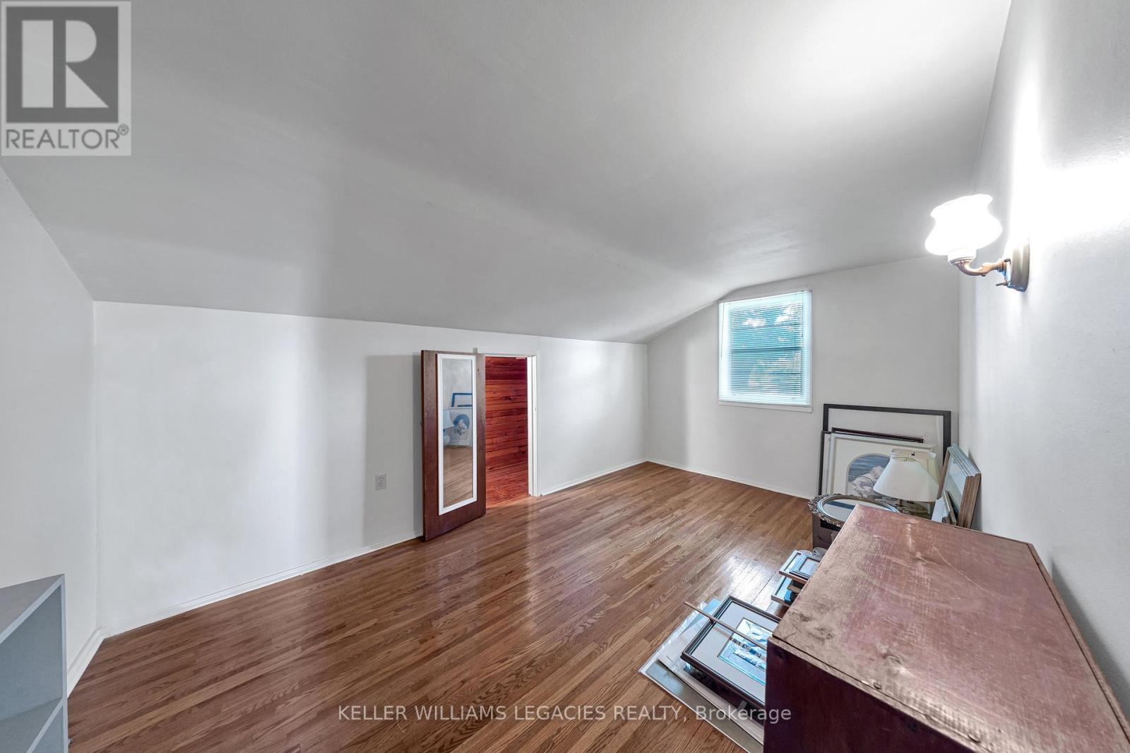 688 Aylmer Street N, Peterborough North (South), Ontario  K9H 3X6 - Photo 23 - X12322072