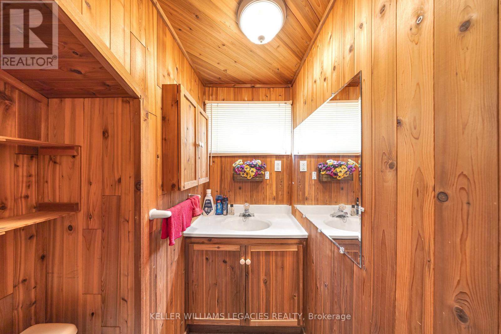 688 Aylmer Street N, Peterborough North (South), Ontario  K9H 3X6 - Photo 27 - X12322072