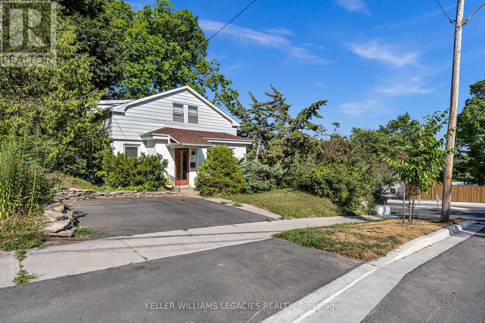 688 Aylmer Street N, Peterborough North (South), Ontario  K9H 3X6 - Photo 42 - X12322072