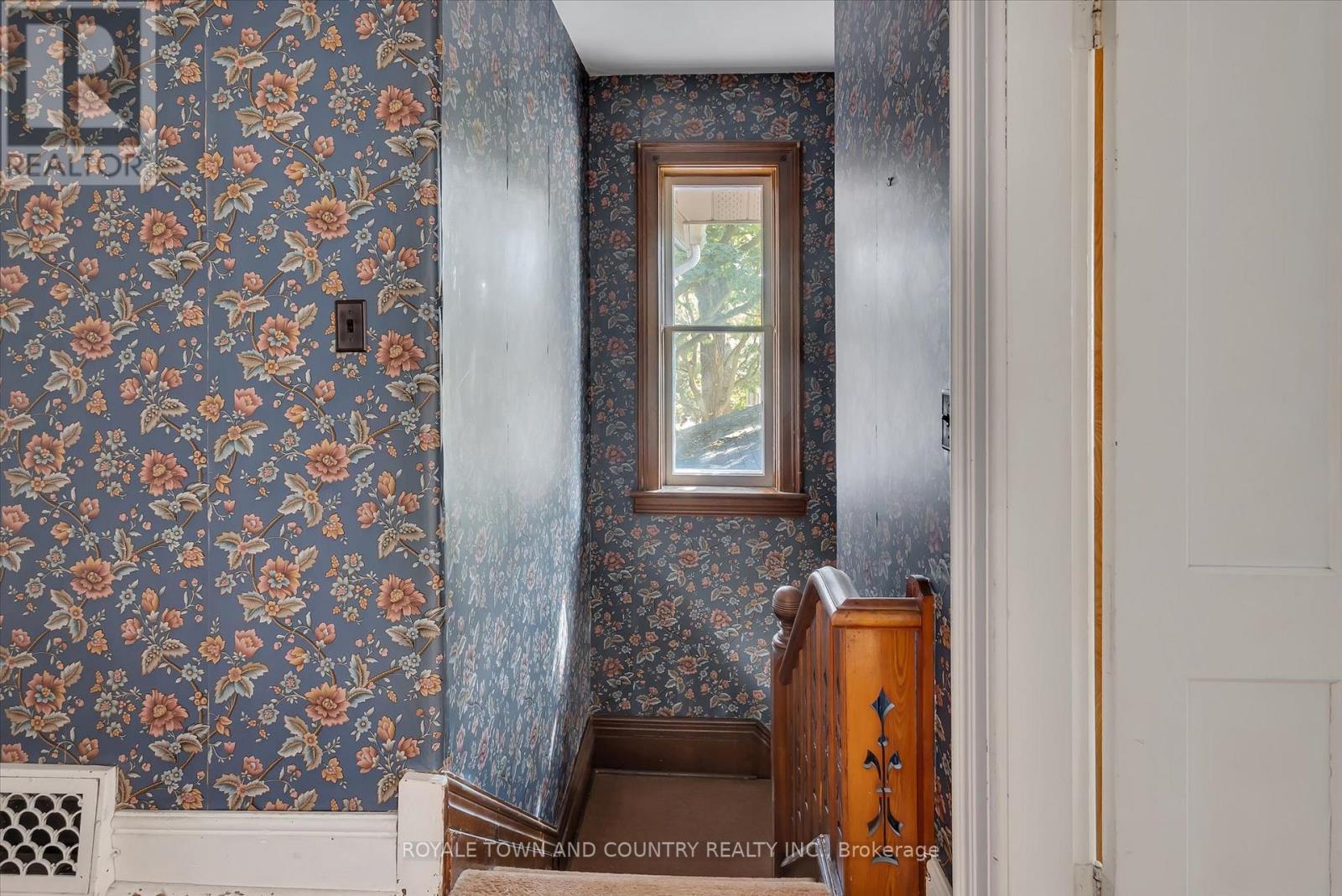 68 Peel Street, Kawartha Lakes (Lindsay), Ontario  K9V 3M5 - Photo 18 - X12323620
