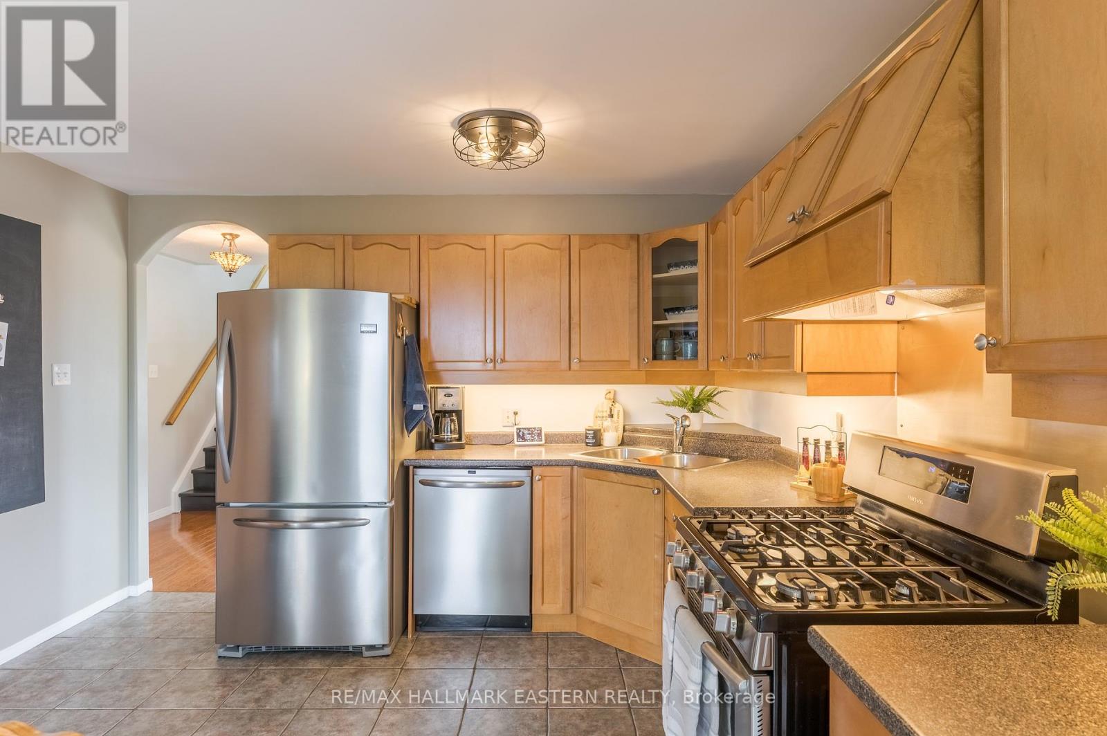 1912 Giles Avenue, Peterborough West (North), Ontario  K9K 2P3 - Photo 14 - X12323654