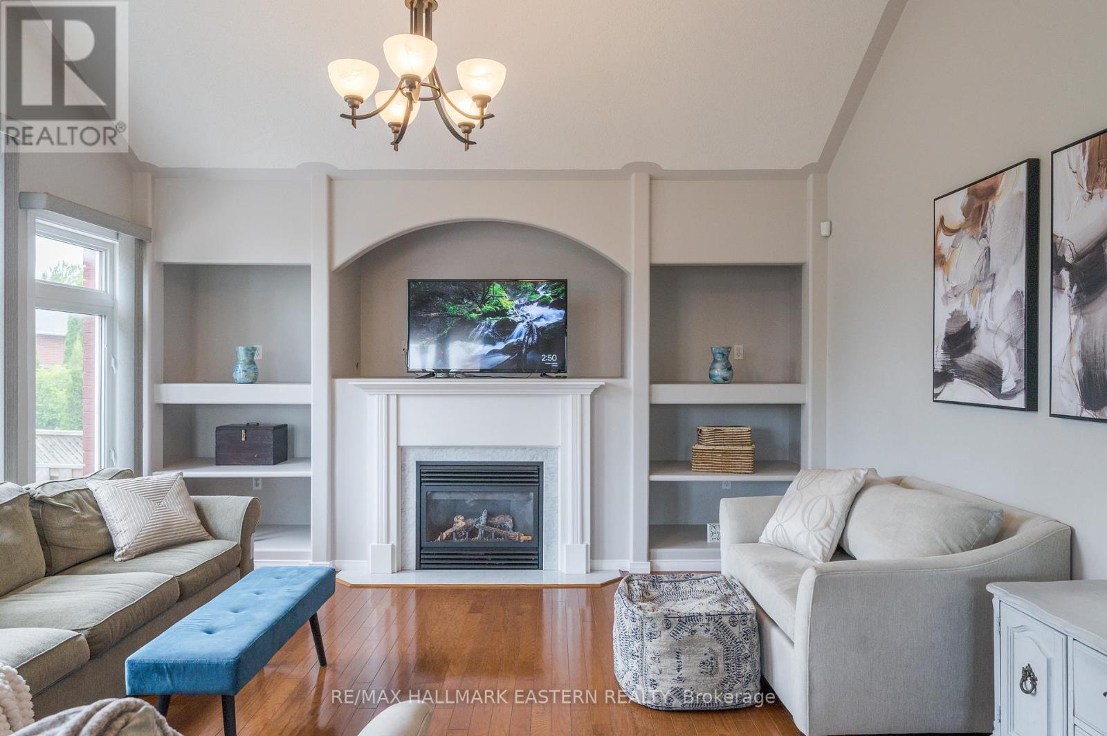 1912 Giles Avenue, Peterborough West (North), Ontario  K9K 2P3 - Photo 18 - X12323654