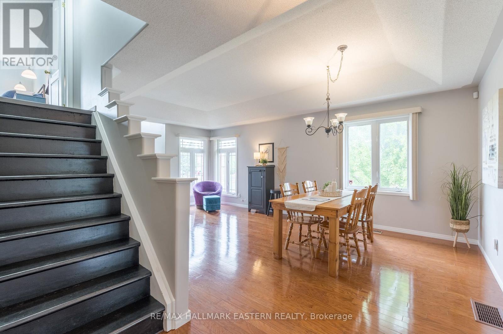 1912 Giles Avenue, Peterborough West (North), Ontario  K9K 2P3 - Photo 25 - X12323654
