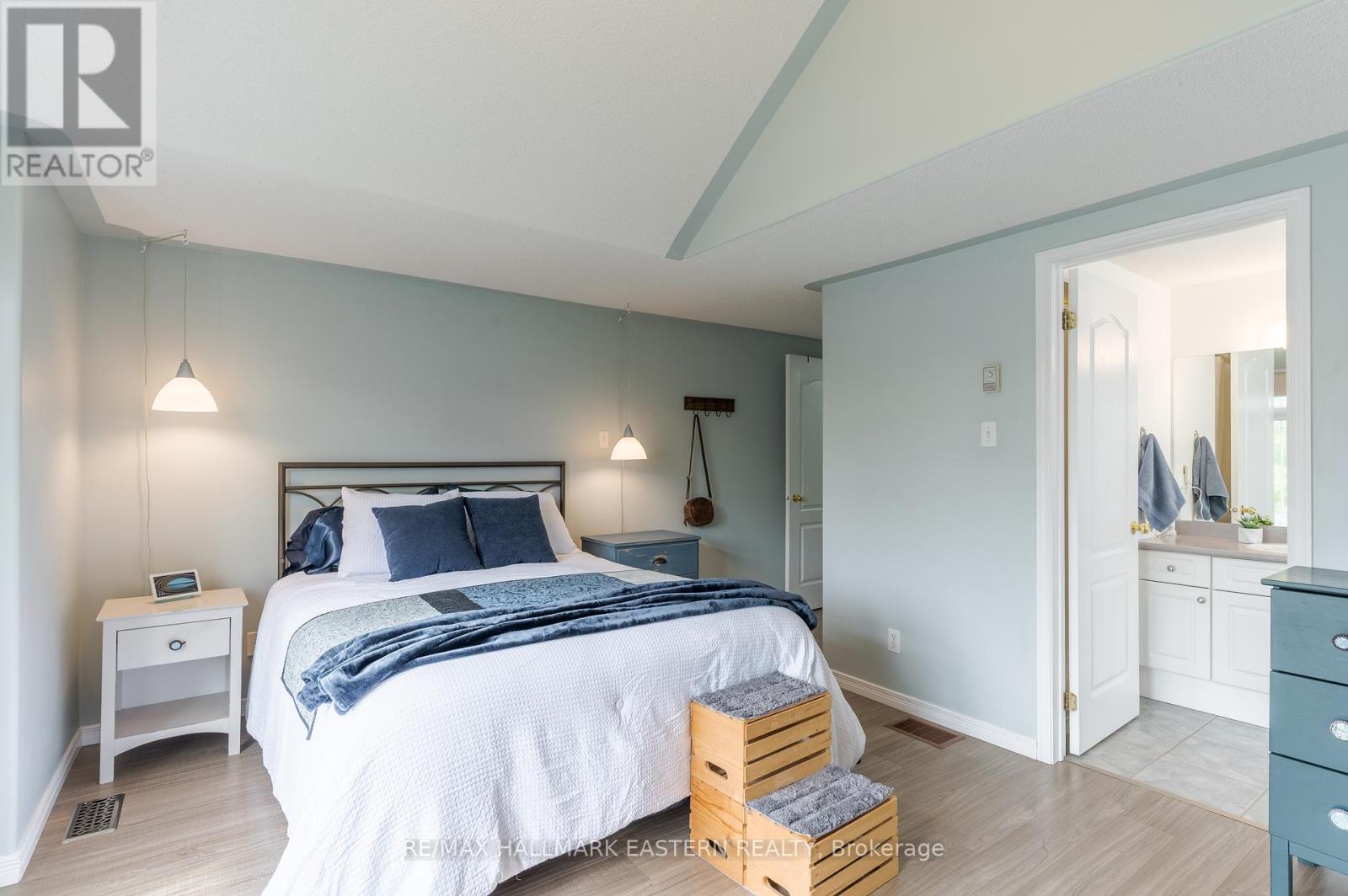 1912 Giles Avenue, Peterborough West (North), Ontario  K9K 2P3 - Photo 29 - X12323654