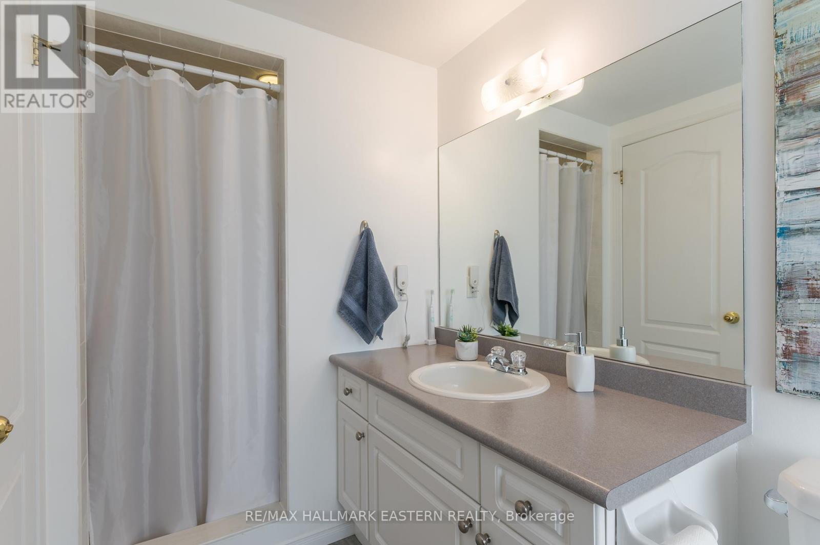 1912 Giles Avenue, Peterborough West (North), Ontario  K9K 2P3 - Photo 32 - X12323654
