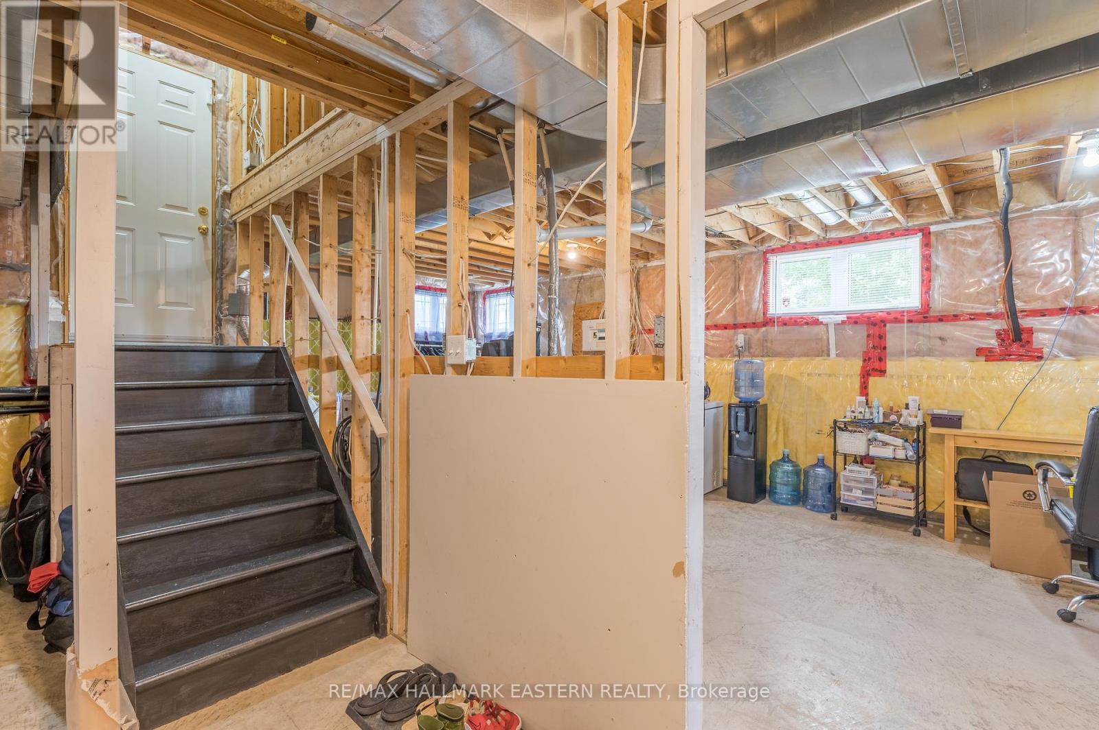 1912 Giles Avenue, Peterborough West (North), Ontario  K9K 2P3 - Photo 36 - X12323654