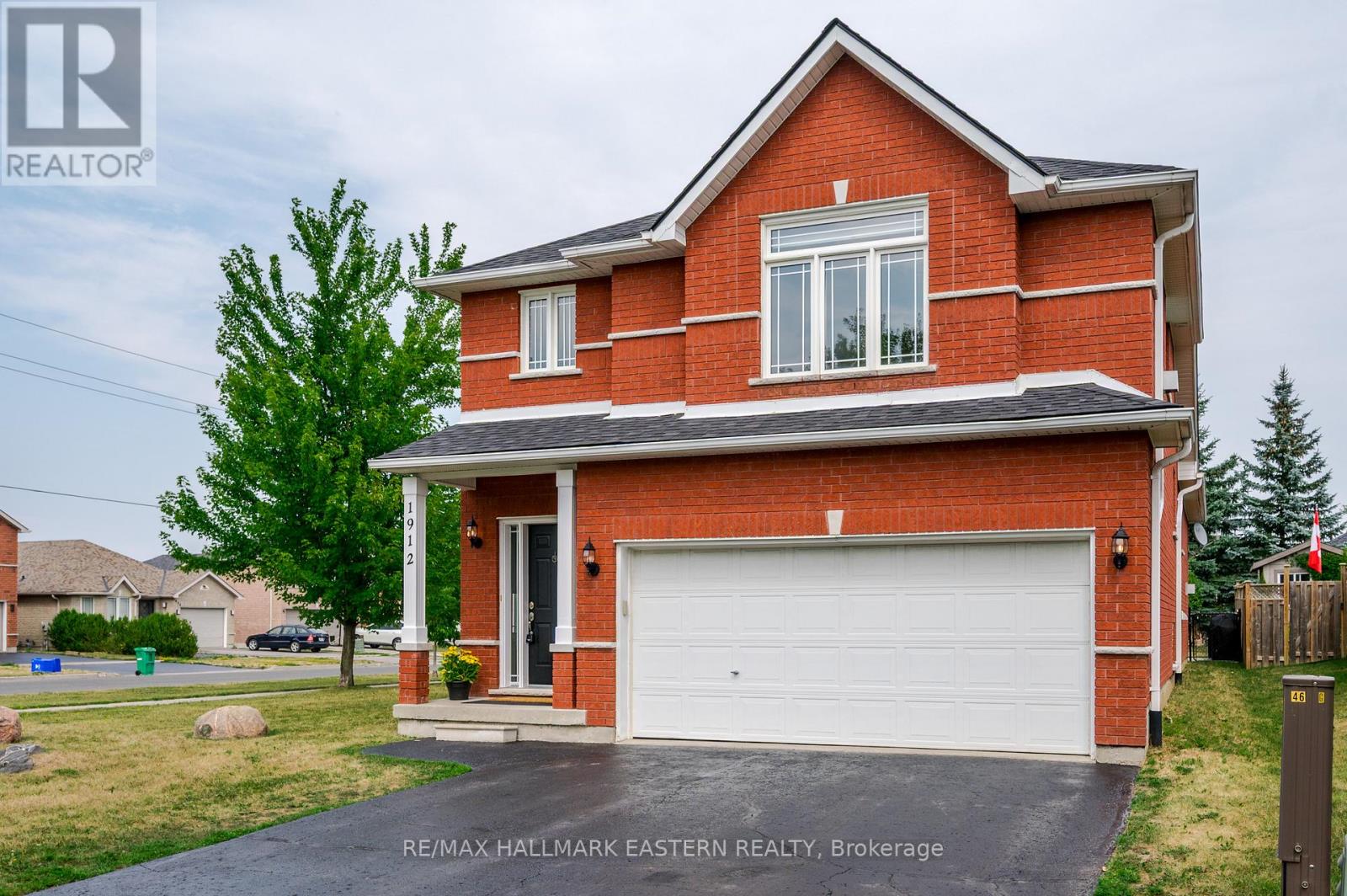 1912 Giles Avenue, Peterborough West (North), Ontario  K9K 2P3 - Photo 4 - X12323654