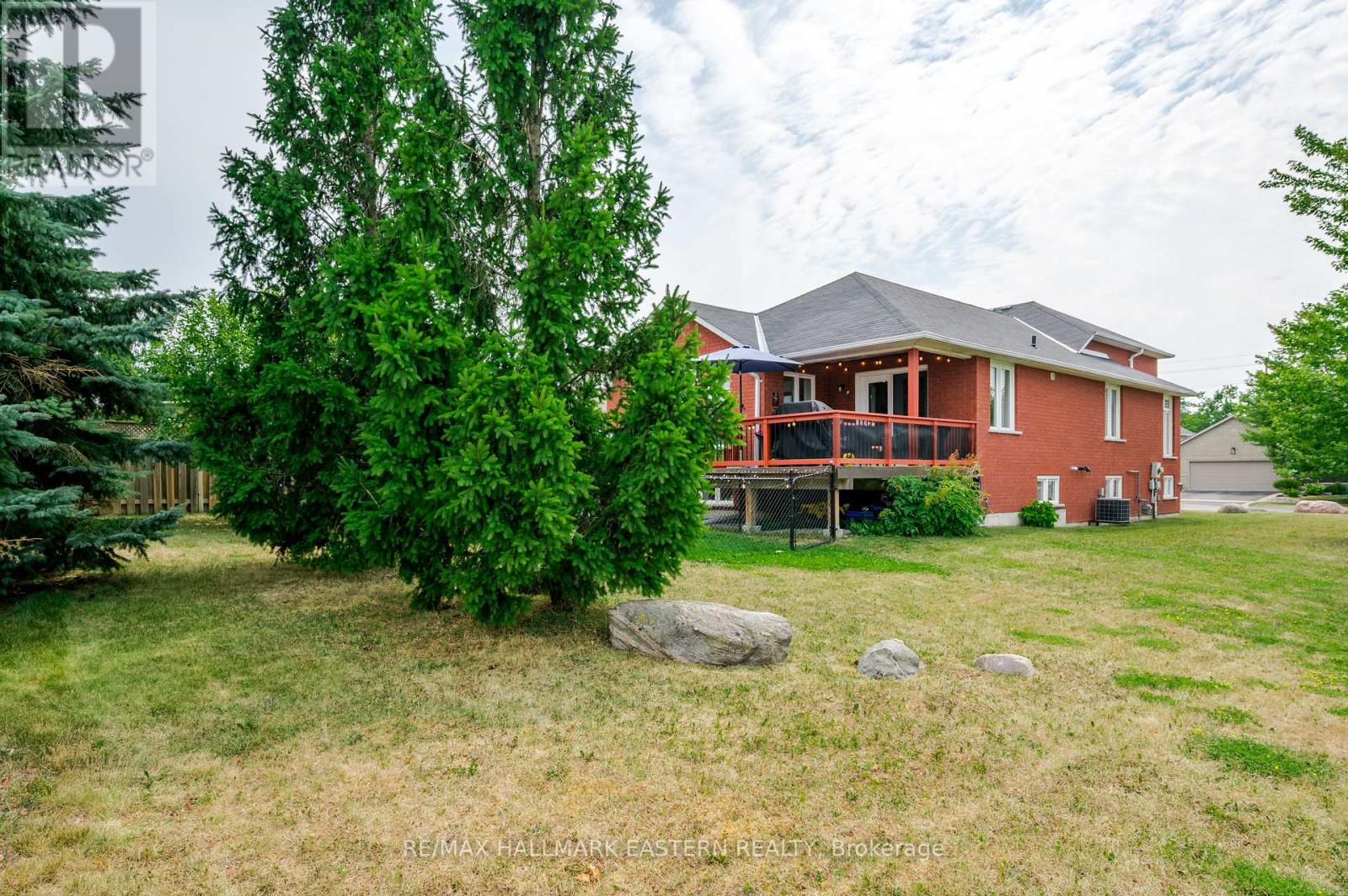 1912 Giles Avenue, Peterborough West (North), Ontario  K9K 2P3 - Photo 46 - X12323654