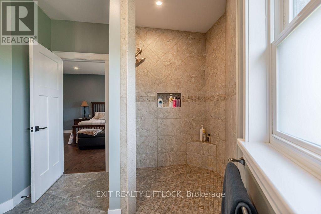 2425 Old Norwood Road, Otonabee-South Monaghan, Ontario  K9J 0G6 - Photo 20 - X12323678