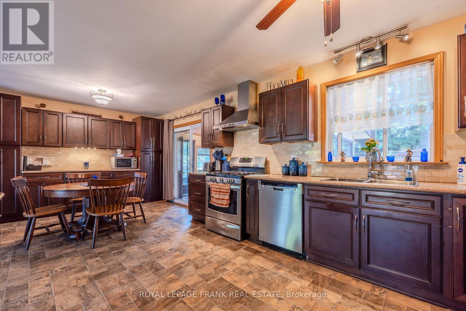 2304 Old Norwood Road, Otonabee-South Monaghan, Ontario  K9J 0G6 - Photo 14 - X12323731