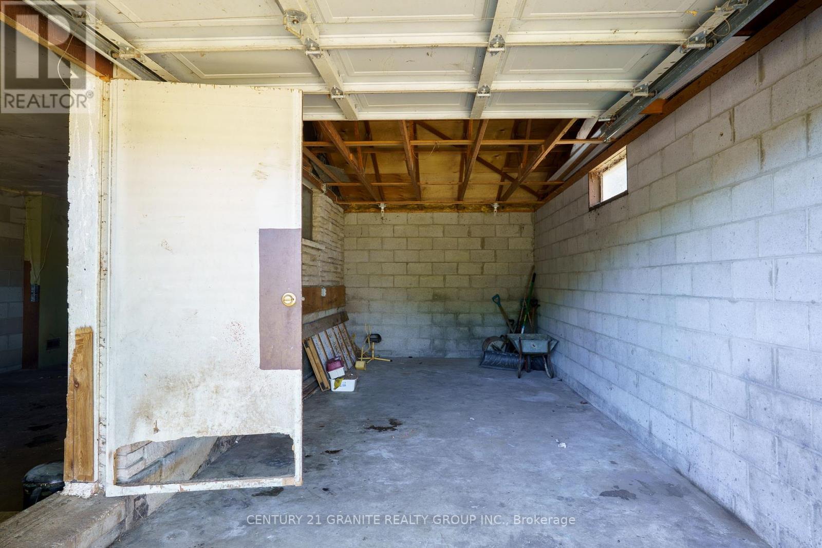 27195 Hwy 62 Highway, Bancroft (Dungannon Ward), Ontario  K0L 1C0 - Photo 22 - X12323963