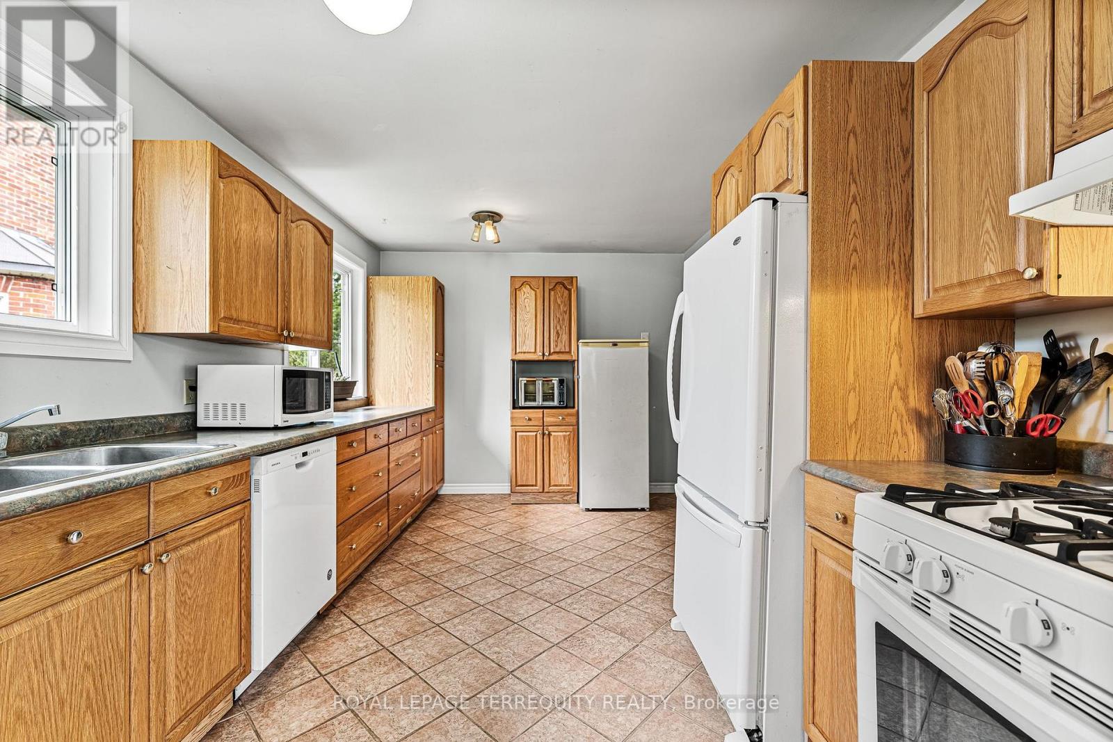 2322 County Road 45 Road, Asphodel-Norwood (Norwood), Ontario  K0L 2V0 - Photo 15 - X12323802