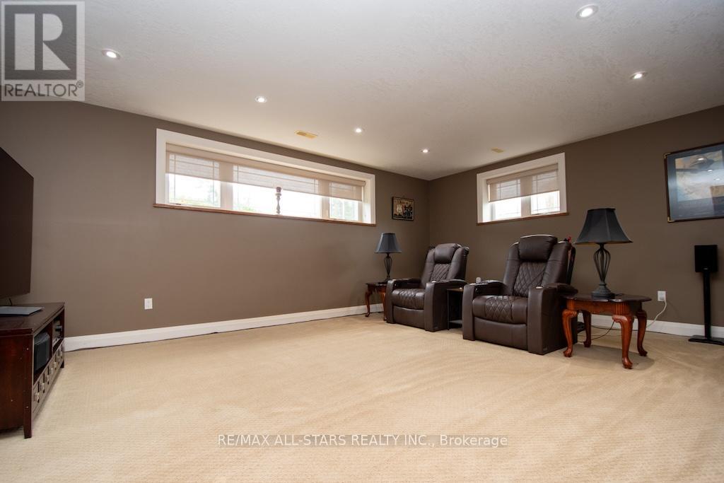 15 Rustlewood Avenue, Kawartha Lakes (Manvers), Ontario  L0A 1A0 - Photo 29 - X12324095