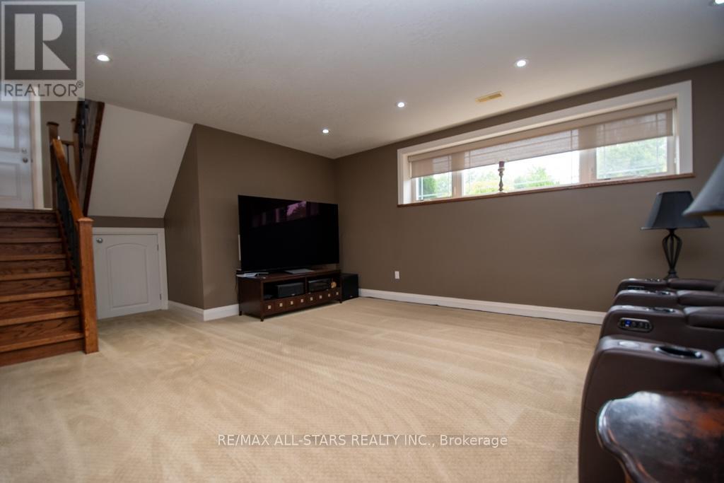 15 Rustlewood Avenue, Kawartha Lakes (Manvers), Ontario  L0A 1A0 - Photo 30 - X12324095