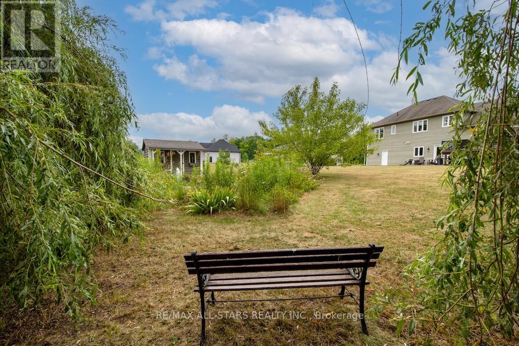 15 Rustlewood Avenue, Kawartha Lakes (Manvers), Ontario  L0A 1A0 - Photo 32 - X12324095