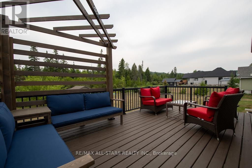 15 Rustlewood Avenue, Kawartha Lakes (Manvers), Ontario  L0A 1A0 - Photo 40 - X12324095