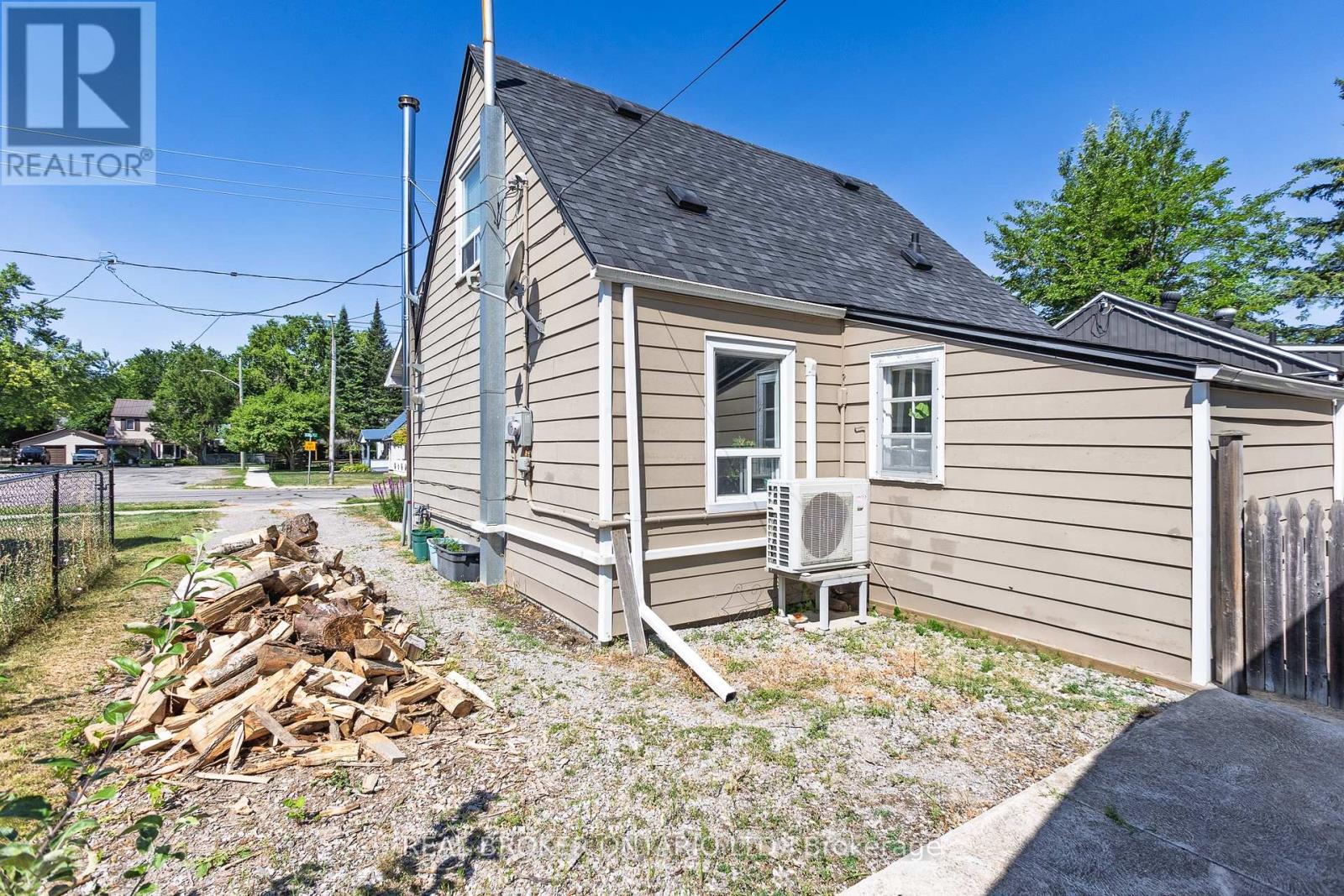 127 Elmore Street, Trent Hills (Campbellford), Ontario  K0L 1L0 - Photo 19 - X12324148