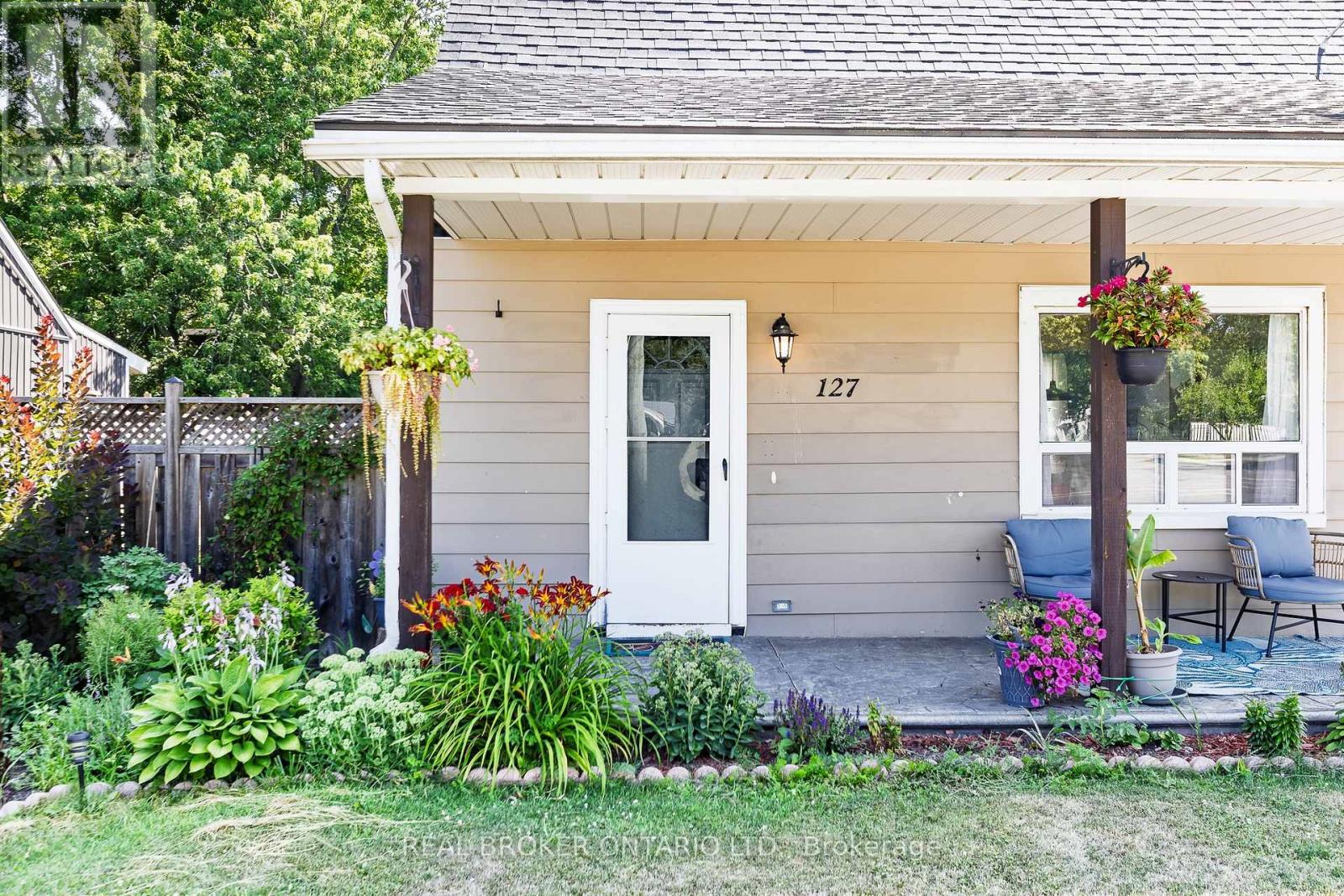 127 Elmore Street, Trent Hills (Campbellford), Ontario  K0L 1L0 - Photo 3 - X12324148