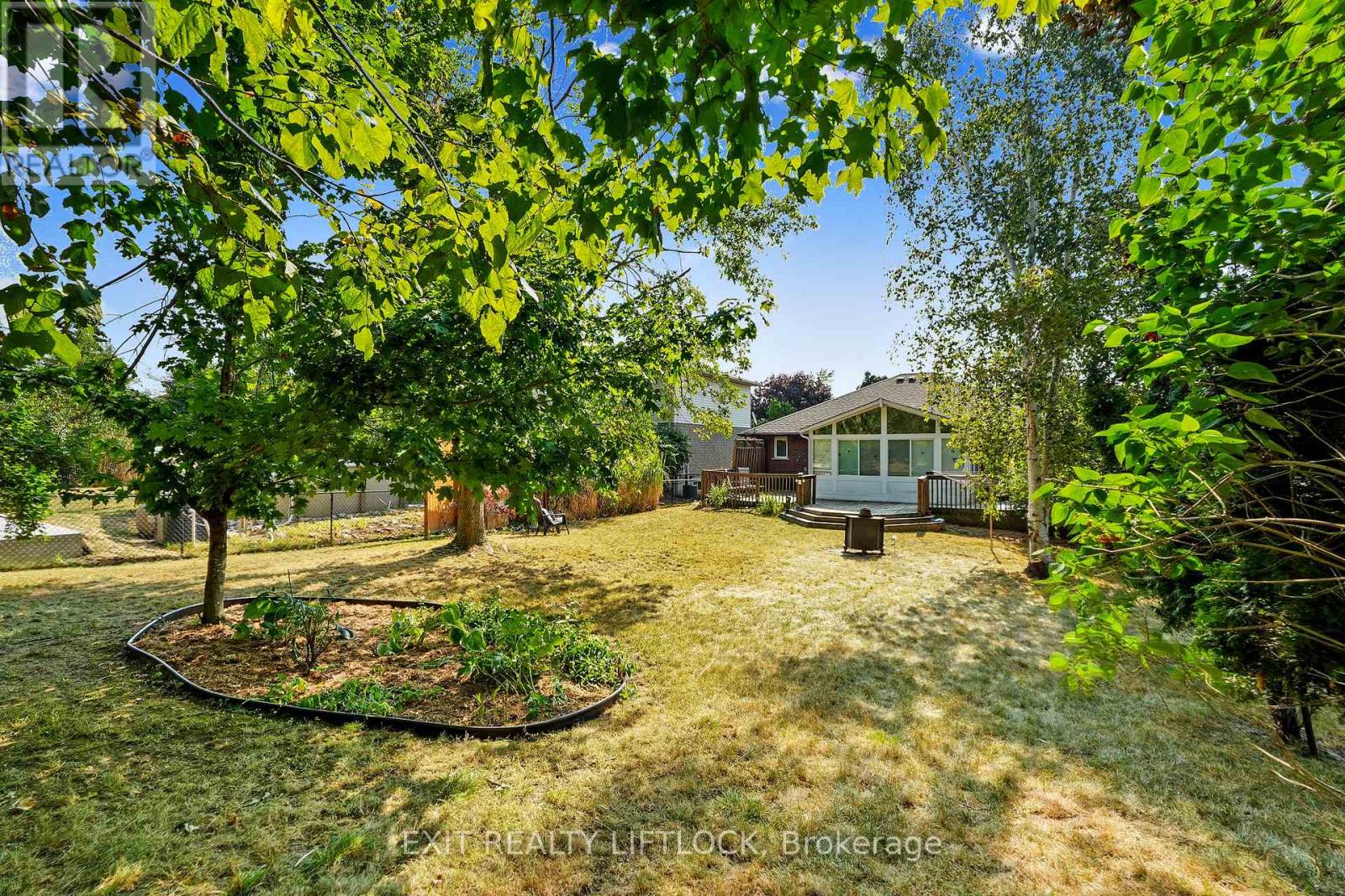 1373 Hetherington Drive, Peterborough North (University Heights), Ontario  K9L 1Z5 - Photo 27 - X12324404