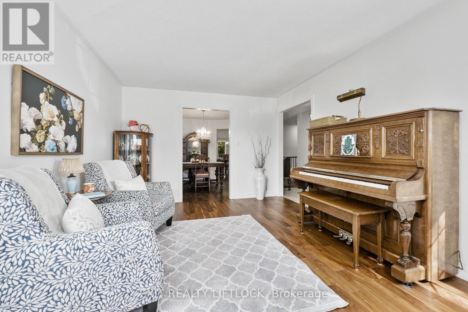 1373 Hetherington Drive, Peterborough North (University Heights), Ontario  K9L 1Z5 - Photo 4 - X12324404