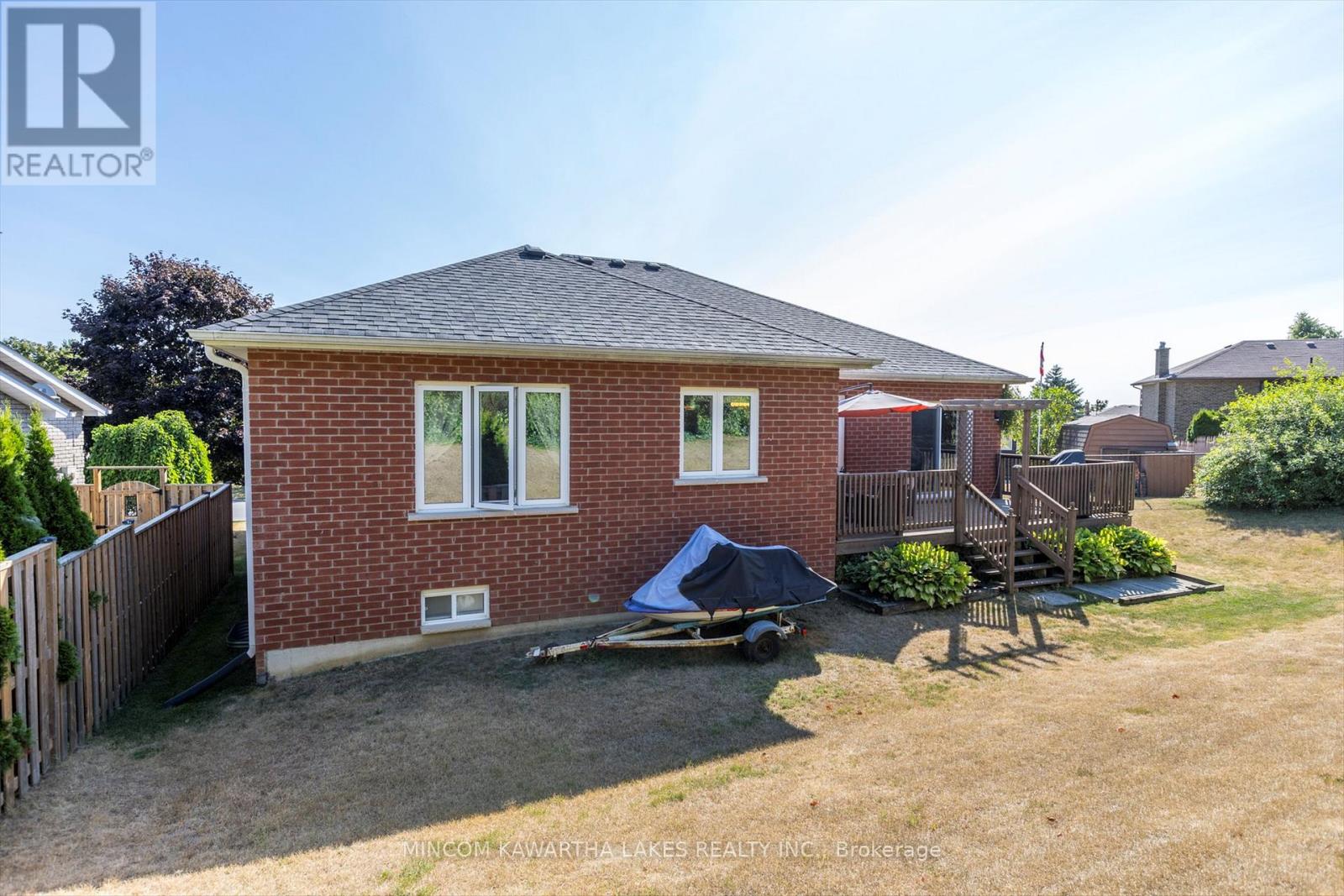 2301 Sumac Street, Peterborough West (Central), Ontario  K9K 2J9 - Photo 46 - X12324598