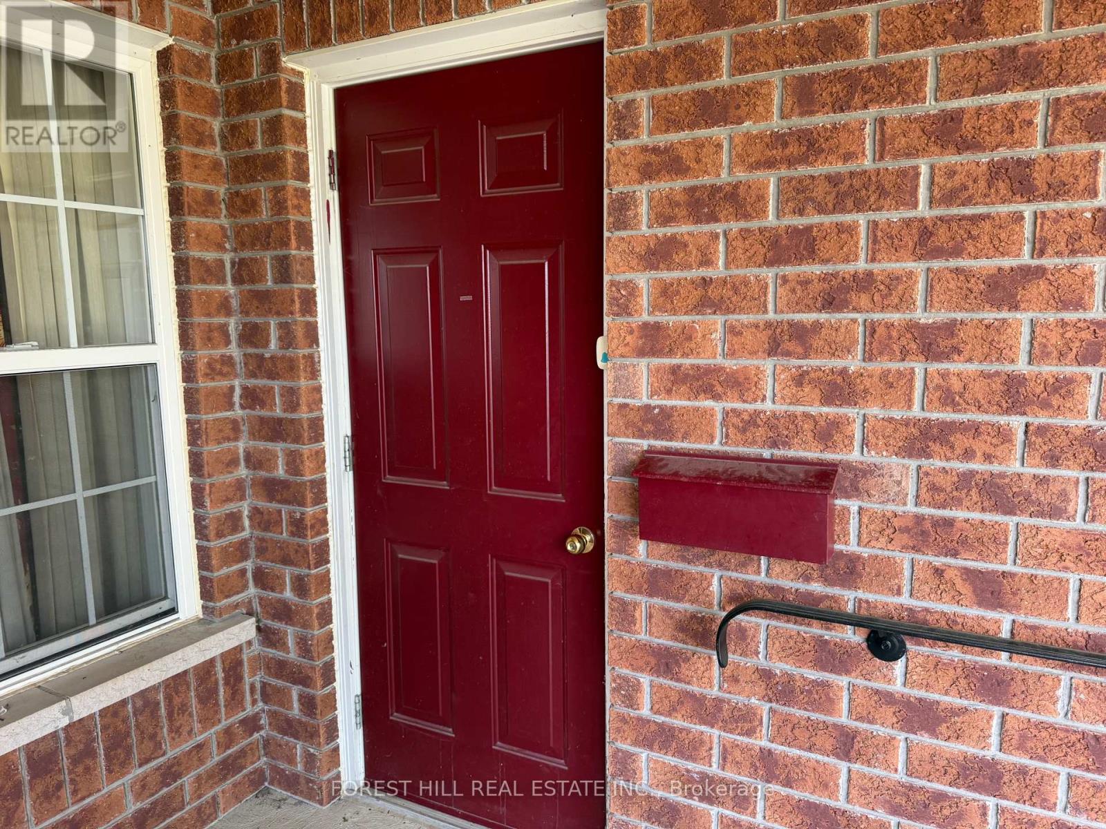 1013 Silverdale Road, Peterborough West (Central), Ontario  K9J 7W5 - Photo 2 - X12324382