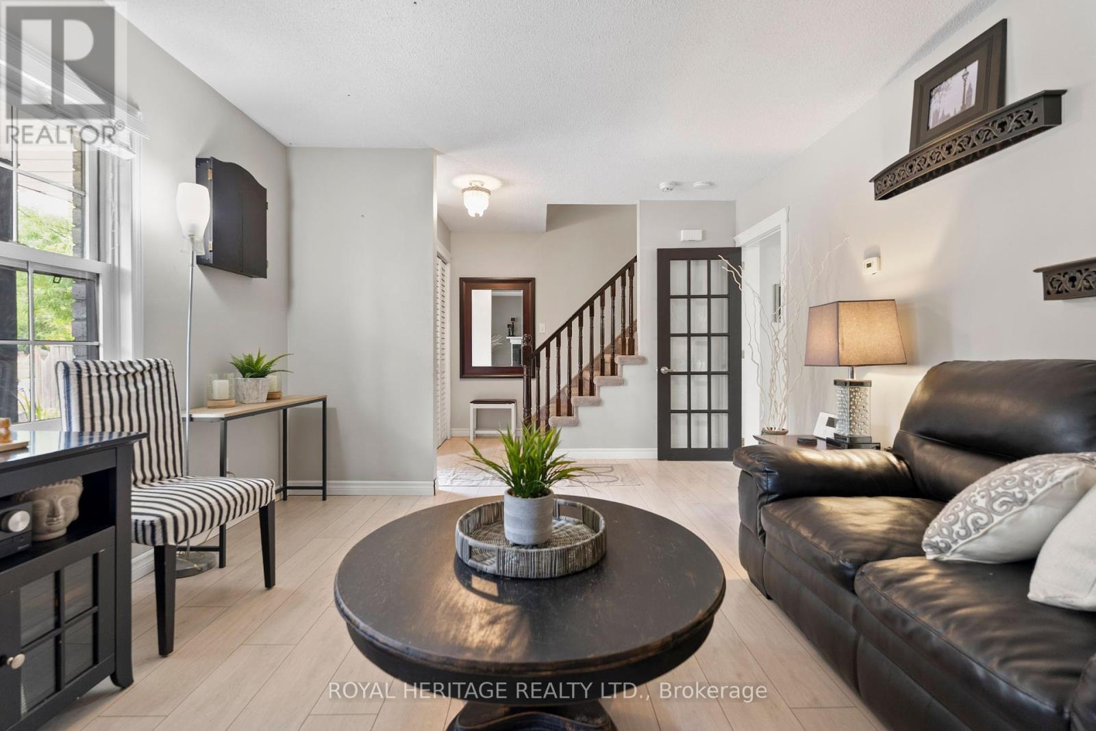 44 Regent Street, Kawartha Lakes (Lindsay), Ontario  K9V 3V2 - Photo 17 - X12324609