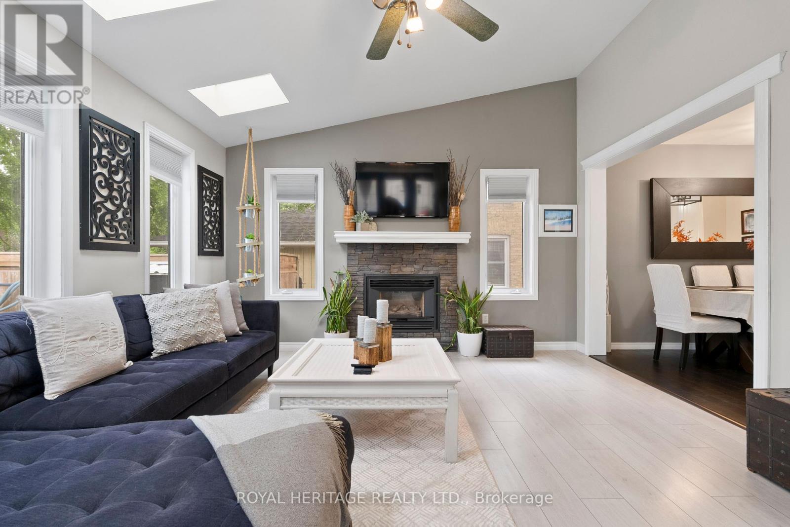 44 Regent Street, Kawartha Lakes (Lindsay), Ontario  K9V 3V2 - Photo 25 - X12324609