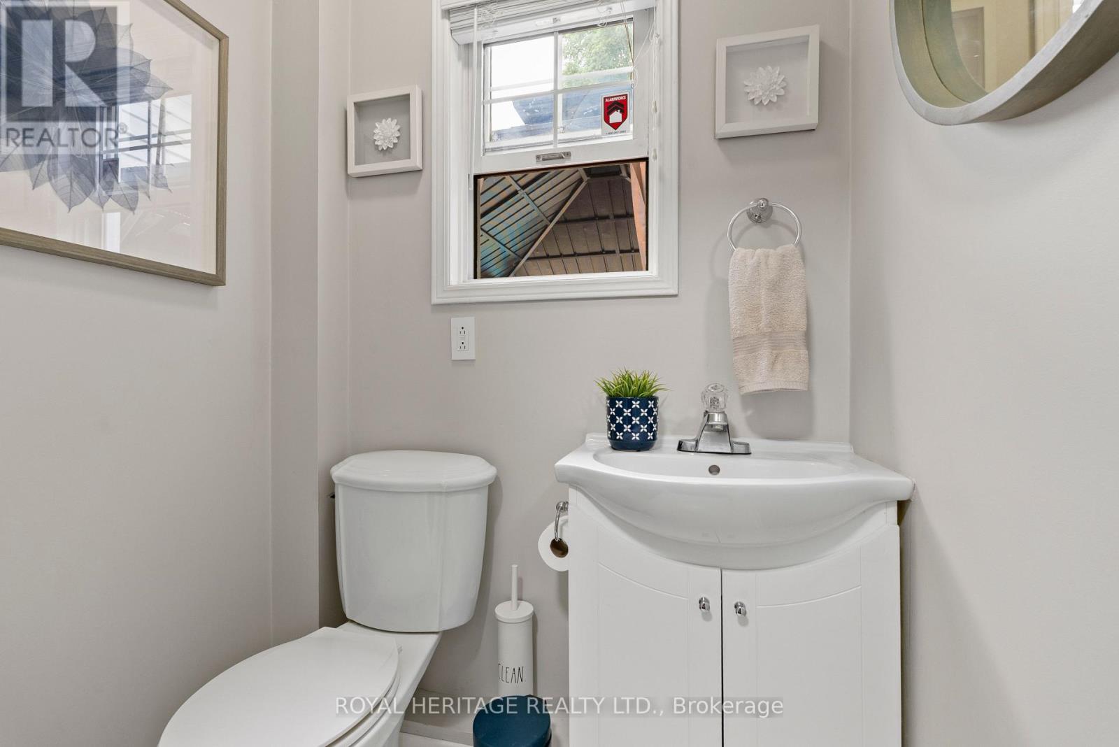 44 Regent Street, Kawartha Lakes (Lindsay), Ontario  K9V 3V2 - Photo 27 - X12324609