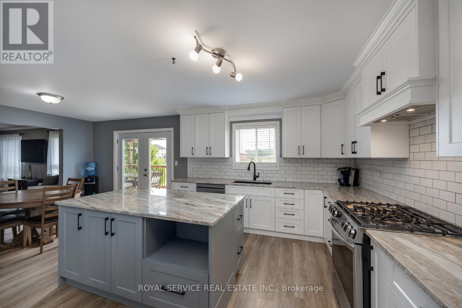 1723 Ravenwood Drive, Peterborough West (North), Ontario  K9K 2P6 - Photo 13 - X12325078