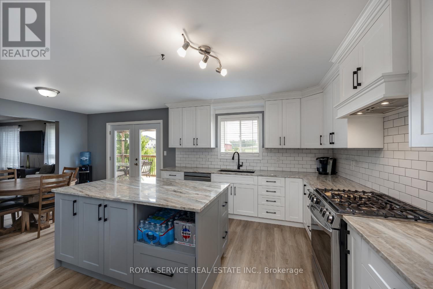 1723 Ravenwood Drive, Peterborough West (North), Ontario  K9K 2P6 - Photo 14 - X12325078