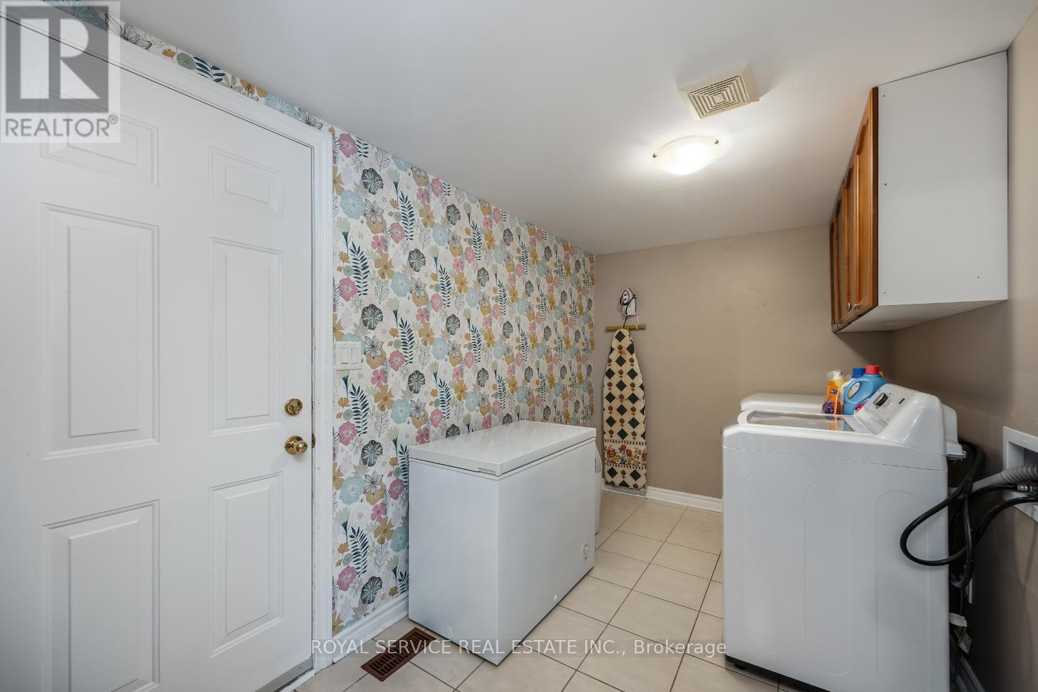 1723 Ravenwood Drive, Peterborough West (North), Ontario  K9K 2P6 - Photo 28 - X12325078