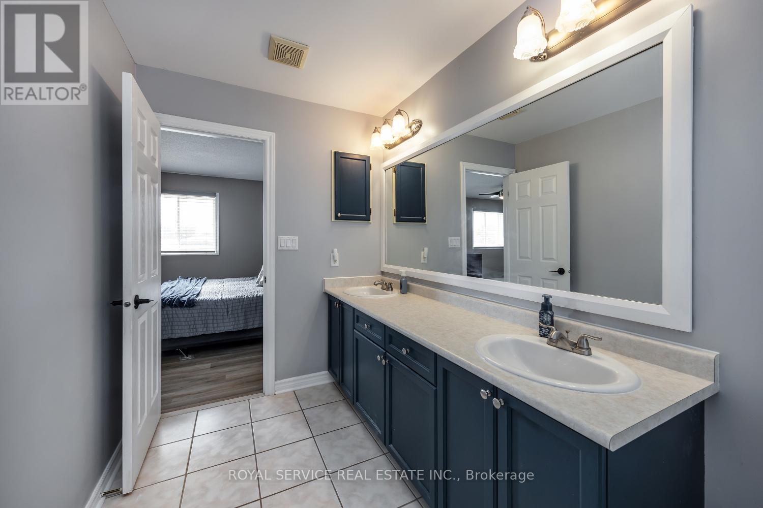 1723 Ravenwood Drive, Peterborough West (North), Ontario  K9K 2P6 - Photo 35 - X12325078