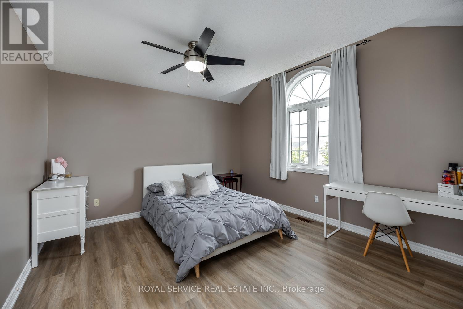 1723 Ravenwood Drive, Peterborough West (North), Ontario  K9K 2P6 - Photo 38 - X12325078