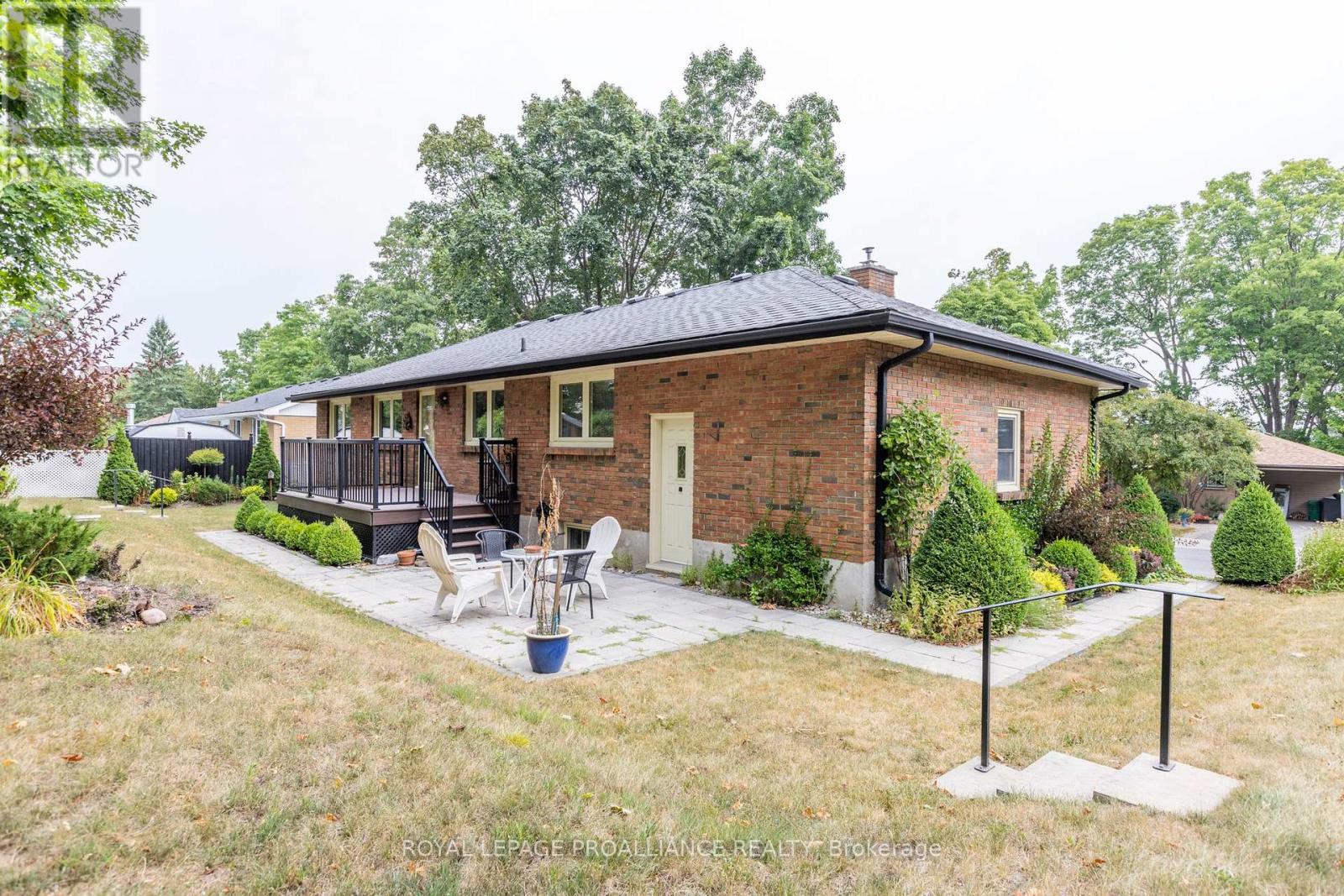 114 O'carroll Avenue, Peterborough North (South), Ontario  K9H 4V3 - Photo 38 - X12325451