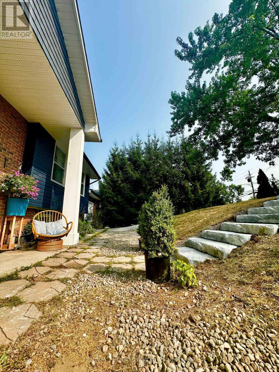 252 Queen Street, Selwyn, Ontario  K0L 2H0 - Photo 35 - X12325487