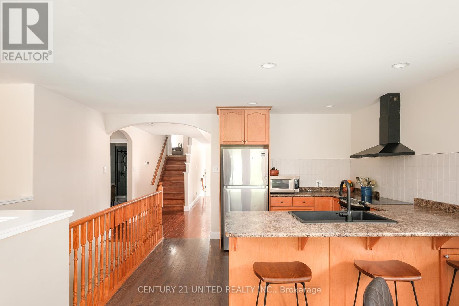 1855 Giles Avenue, Peterborough West (North), Ontario  K9K 2P4 - Photo 7 - X12325599