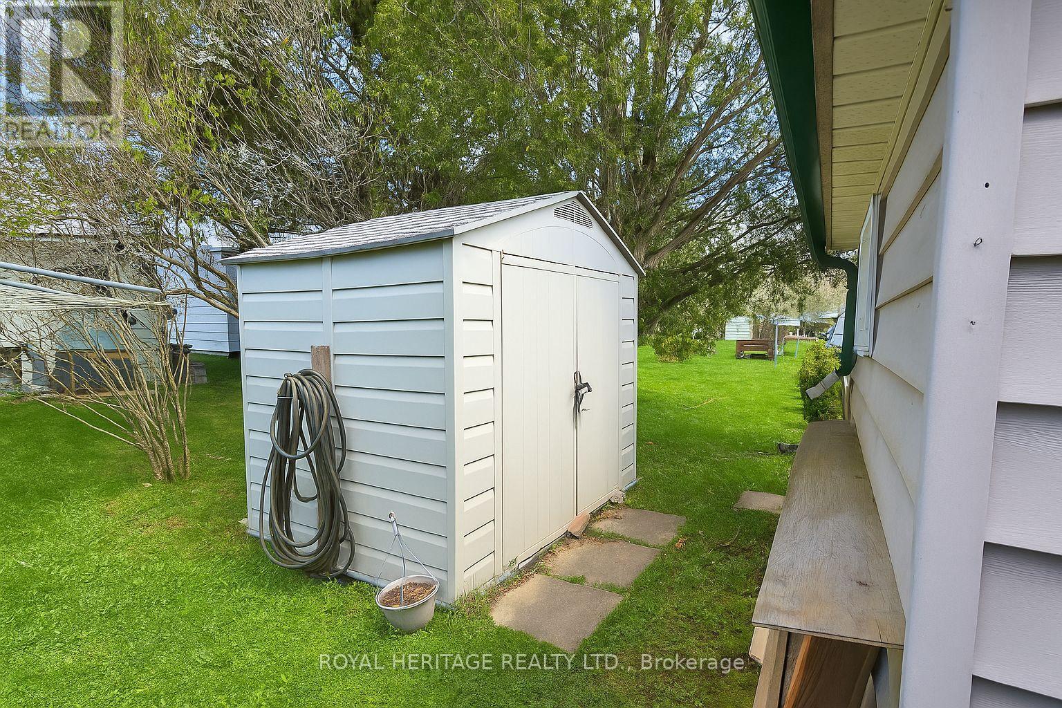 19 Park Street, Kawartha Lakes (Fenelon), Ontario  K9V 4R1 - Photo 28 - X12326165