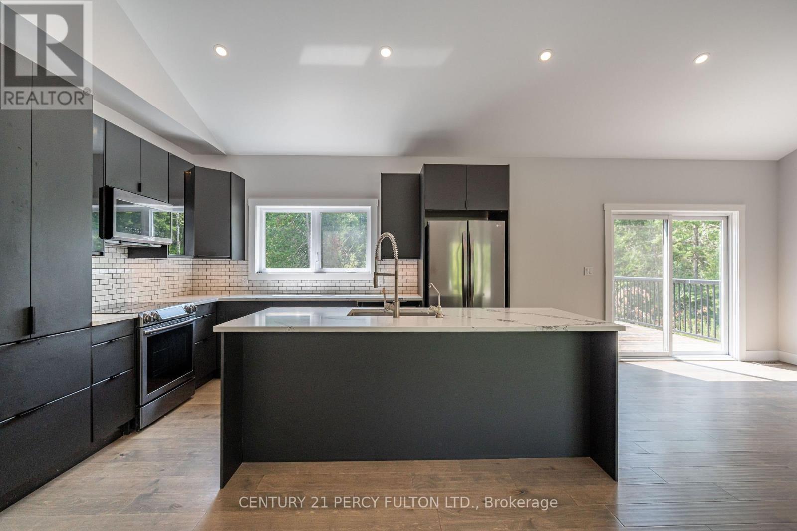 2196 Mccrackens Ldg Road, Douro-Dummer, Ontario  K0L 2H0 - Photo 14 - X12326163