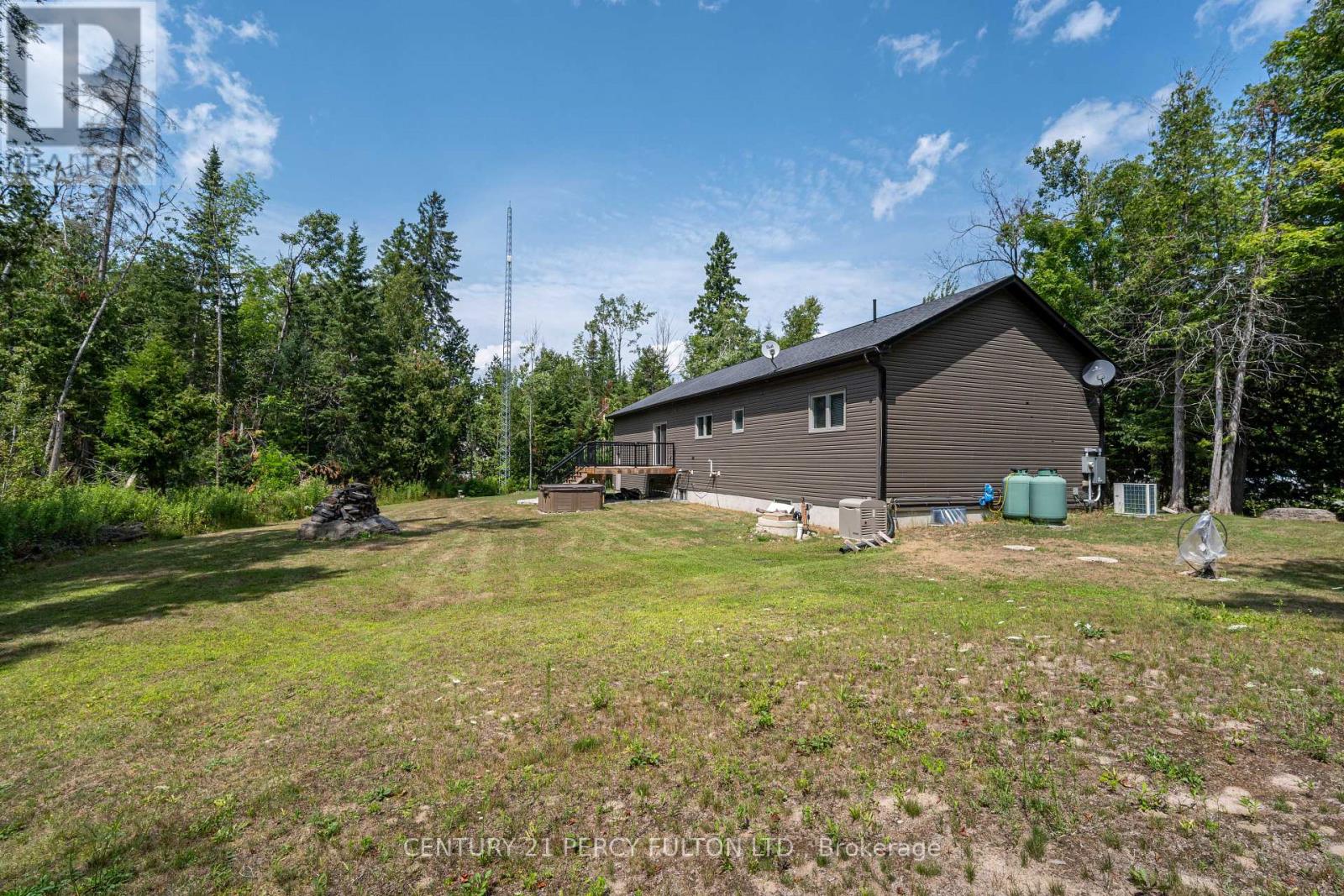2196 Mccrackens Ldg Road, Douro-Dummer, Ontario  K0L 2H0 - Photo 41 - X12326163